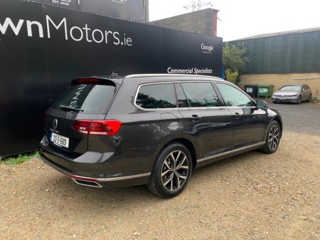 2021 Volkswagen Passat 2.0 TDI 150 BHP ELEGANCE DSG ESTATE // ONE OWNER // FULL SERVICE HISTORY // EXCELLENT CONDITION // SAT NAV, REVERSE CAMERA AND HEATED SEATS // €23,950
