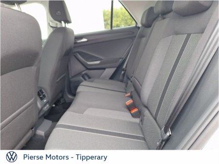 2025 Volkswagen T-Roc T-ROC ED 75 1.0 TSI M6F 1 €35,950 thumbnail