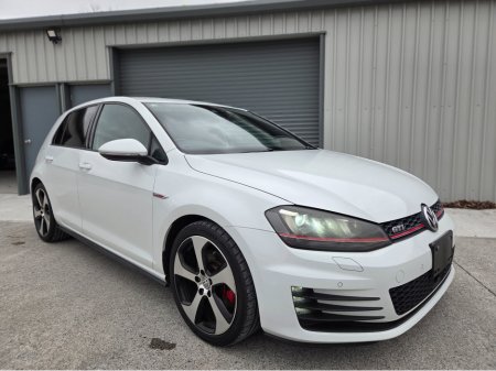 2014 Volkswagen Golf GTI AUTO