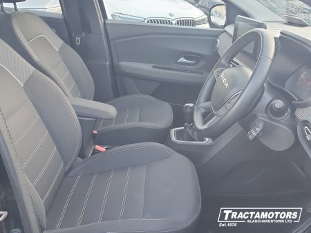 2023 Dacia Jogger EXPRESSION TCE 110 NBI 5DR thumbnail