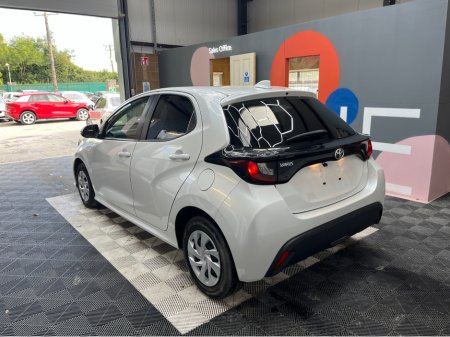 2023 Toyota Yaris €19950! YARIS AUTOMATIC 1.0 PETROL / 39k KMs / REVERSE CAMERA & MORE €19,950