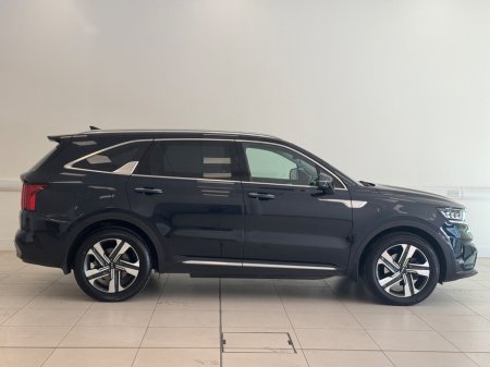 2023 Kia Sorento 1.6 PHEV K3 4X4 7 seats €48,950