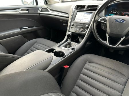 2019 Ford Mondeo 2.0 TDCI ZETEC 150PS NAV SERVICE HISTORY €13,649 thumbnail