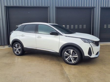 2023 Peugeot 3008 BLUEHDI S/S ALLURE €32,950