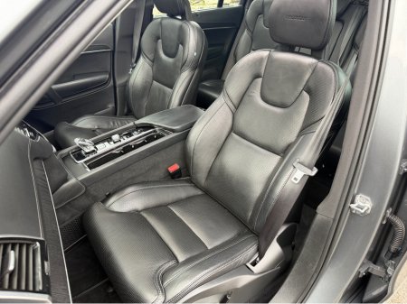 2020 Volvo XC90 ***SOLD***IMMACULATE TOP SPEC INSCRIPTION PRO T8 PHEV//MASSAGE SEATS//ADAPTIVE SUSPENSION//VERY LOW MILEAGE//SIMI AND AA DEALER thumbnail