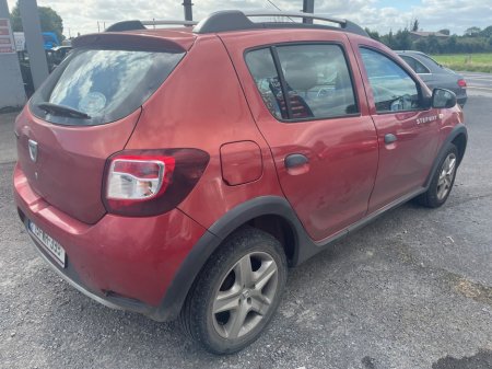 2015 Dacia Sandero STEPWAY ALTERNATIVE 1. 1.5 DCI 90 €7,950