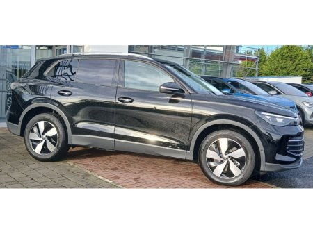 2025 Volkswagen Tiguan Edition 75 2.0 TDI 150HP *AUTOMATIC, PARK ASSIST, APPLE CAR PLAY & ANDROID AUTO* €49,995