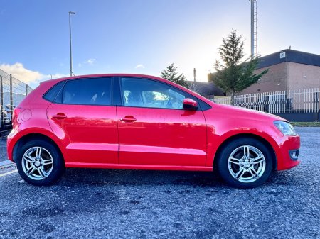2014 Volkswagen Polo  €9,990