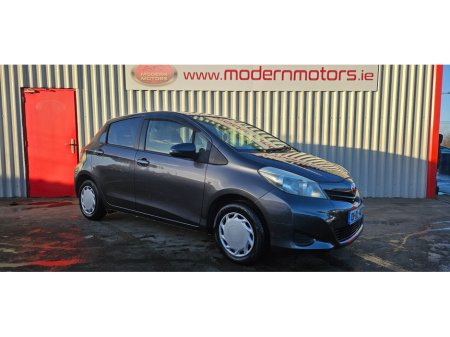 2013 Toyota Yaris AUTOMATIC 1.0 PETROL 5DR €5,750