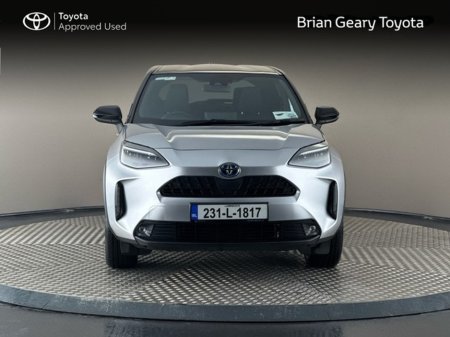 2023 Toyota Yaris Cross  €28,450 thumbnail
