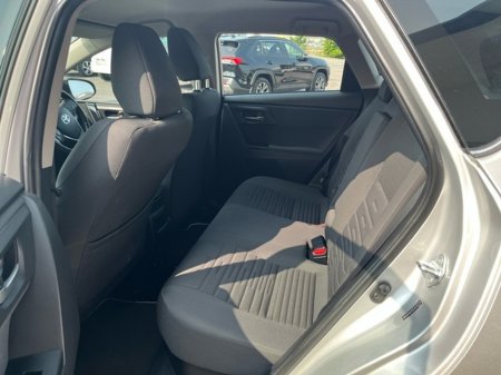 2018 Toyota Auris AURIS HYBRID LUNA 5DR €19,950 thumbnail