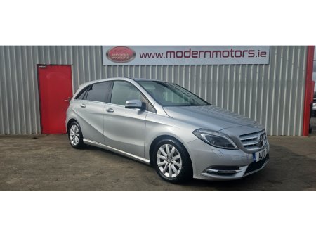 2014 Mercedes-Benz B Class automatic 1.6 petrol se low kms €9,495