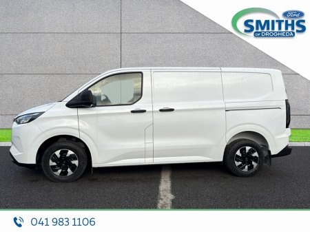 2026 Ford Transit Custom TREND 2.5 232PS PHEV *AUTO* IN STOCK €34,950 thumbnail