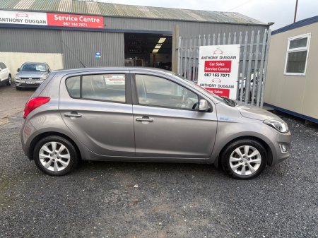 2014 Hyundai i20 1.4 CDRi Premium €5,995
