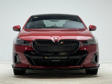 2025 BMW 5 Series 550E M SPORT PRO XDRIVE