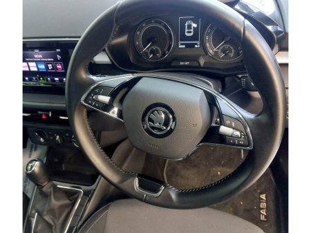 2022 Skoda Fabia 1.0 MPI AMBITION  ONLY 50000 KMS : ONE OWNER : FINANCE ARRANGED €16,950 thumbnail