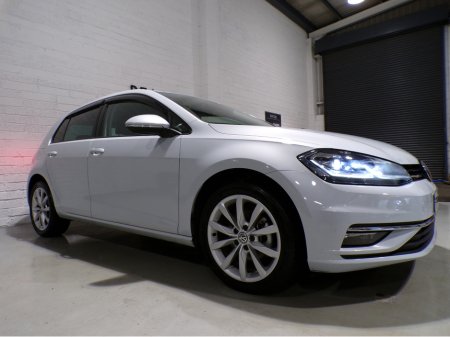 2018 Volkswagen Golf *2018*14,000 MILES*AUTO*VW GOLF MARK 7.5*COLOUR CAMERA*SAT-NAV*APPLE-CARPLAY*ANDROID AUTO*UP-GRADED VW ALLOYS*XL MEDIA*FLAT-BOTTOM SPORT STEERING WHEEL WITH ADAPTIVE CRUISE CONTROL**RADAR ASSIST €18,900 thumbnail