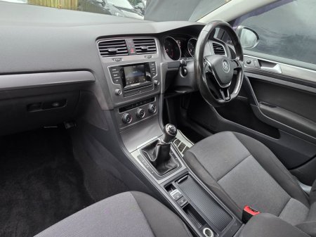 2013 Volkswagen Golf 1.6 TDI 105HP TRENDLINE €6,950 thumbnail