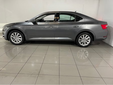 2022 Skoda Superb AMBITION 2.0 TDI 150HP FULL SERVICE HISTORY €22,950 thumbnail