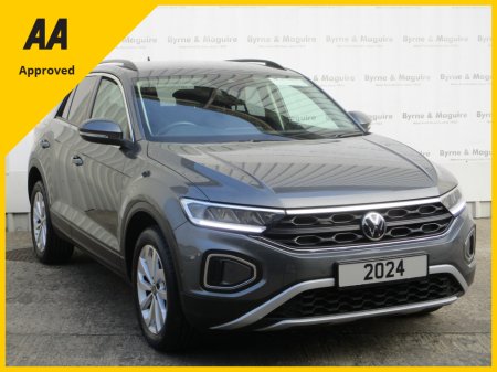 2024 Volkswagen T-Roc MATCH 1.0 TSI ONLY 9000 MILES AND IN SHOWROOM CONDITION. FULLY SERVICED  WITH 12 MONTHS WARRANTY AND 12 MONTHS AA COVER !!!