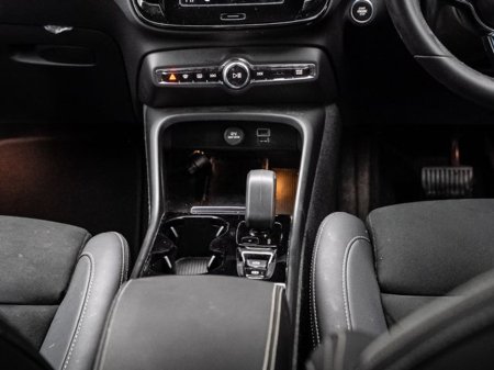 2023 Volvo XC40 RECHARGE T4 PLUS €34,450 thumbnail