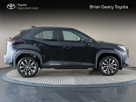 2025 Toyota Yaris Cross LunaSport Hybrid €30,950
