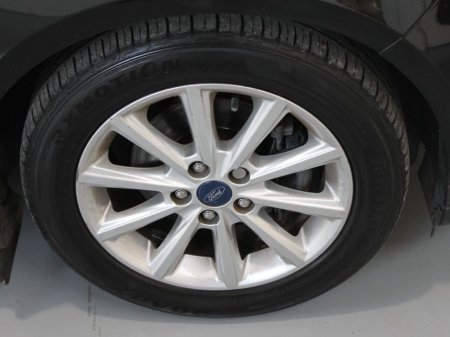 2017 Ford Focus Titanium1.5td 95PS 6SPD 4DR €12,250 thumbnail