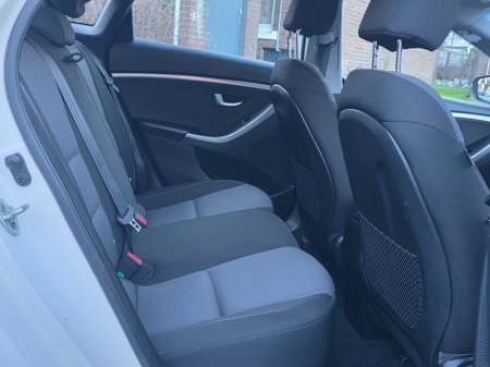 2016 Hyundai i30 1.6 Diesel Deluxe €6,999 thumbnail