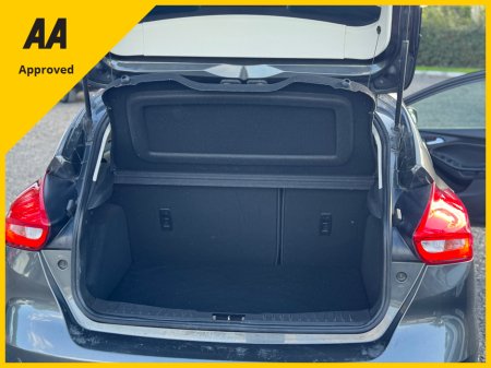 2017 Ford Focus 1.5 TDCI TITANIUM S/S 12 120 5DR 120PS €10,995 thumbnail