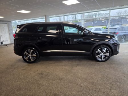 2024 Peugeot 5008 FL ALLURE 1.5 BLUE HDI 13 €43,950