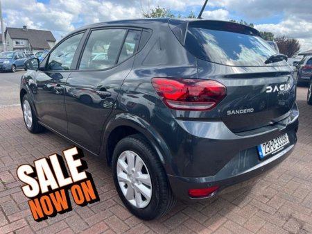 2023 Dacia Sandero Expression 1.0lt petrol 5DR €16,990
