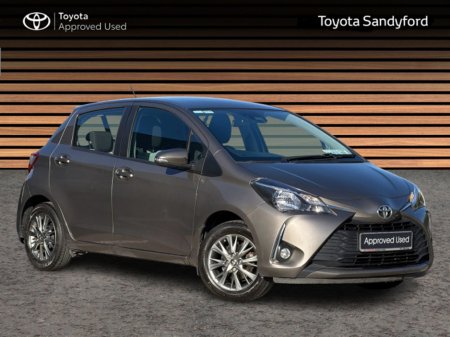 2019 Toyota Yaris 1.0 5DR LUNA // REAR CAMERA // BLUETOOTH // ALLOY WHEELS // FULL WARRANTY €16,945