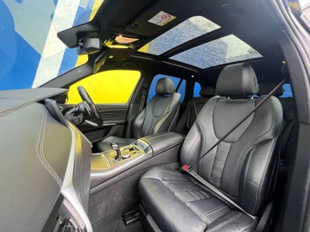 2021 BMW X5 XDRIVE45E M-SPORT COMPETITION * HUGE SPEC * // OPENING PAN ROOF // LEATHER M-SPORT HEATED SEATS // BRAND NEW XM 22