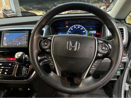 2018 Honda Odyssey €23950 2018 HONDA ODYSSEY 8 SEATER VARIANT 2.0 AUTOMATIC / CRUISE CONTROL / REVERSE CAMERA / ELECTRIC SEATS / POWER SLIDING DOORS €23,950 thumbnail