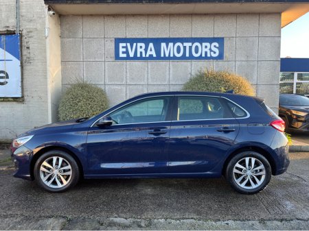 2019 Hyundai i30 SE NAV T-GDI 1.0 PETROL //SAT NAV//REVERSE CAMERA//WIRELESS PHONE CHARGER//CARPLAY// €14,950 thumbnail