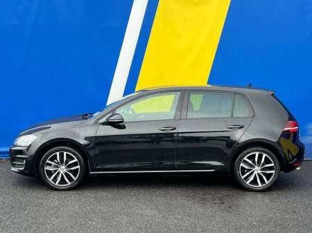 2017 Volkswagen Golf HIGHLINE 1.4 TSI AUTO // REVERSE CAMERA // DIAMOND CUT ALLOYS // DUAL ZONE CLIMATE CONTROL €18,700