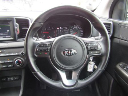 2017 Kia Sportage EX 5DR. LOW KLMS. €15,950 thumbnail
