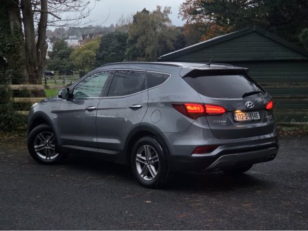 2017 Hyundai Santa Fe 2WD EXECUTIVE AUTOMATIC 5DR AU €16,950 thumbnail