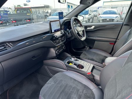 2024 Ford Kuga ST-Line X PHEV €39,500 thumbnail