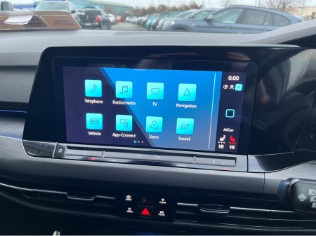 2022 Volkswagen Tiguan E-TSI STYLE AUTOMATIC HYBRID 1.5 PETROL //LOW MILES//HIGH SPEC//HEATED SEATS AND STEERING WHEEL//HEAD UP DISPLAY//KEYLESS ENTRY// €29,950 thumbnail