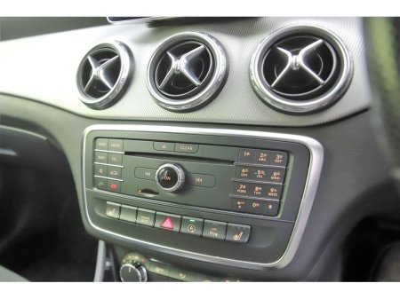 2016 Mercedes-Benz GLA Class GLA 180 *HALF LEATHER*REVERSE CAM*PARK SENSORS* €18,890 thumbnail