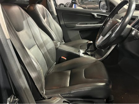 2014 Volvo XC60 D4 FWD SE 5DR €11,950 thumbnail