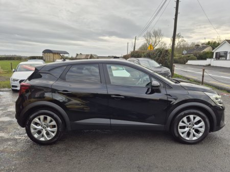 2022 Renault Captur ICONIC EDITION NAEB TCE 90 MAN €17,995 thumbnail