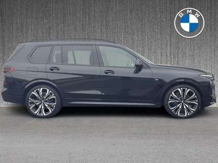 2023 BMW X7 xDrive40d M Sport €127,995