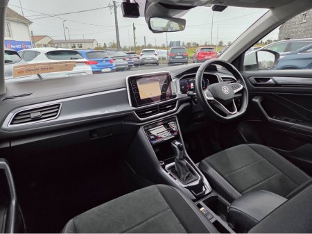 2023 Volkswagen T-Roc 2.0 Diesel Automatic €31,950 thumbnail
