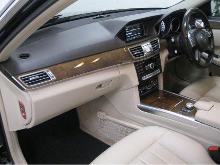 2015 Mercedes-Benz E Class 200 BLUETEC EXCLUSIVE 4DR AUTO €12,795 thumbnail