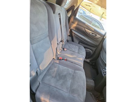 2017 Nissan X-Trail 1.6 DSL XE SP 7 SEAT E E6 4DR €13,995 thumbnail