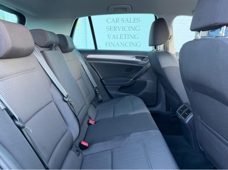 2017 Volkswagen Golf 1.2 TSI COMFORTLINE AUTO €17,450 thumbnail