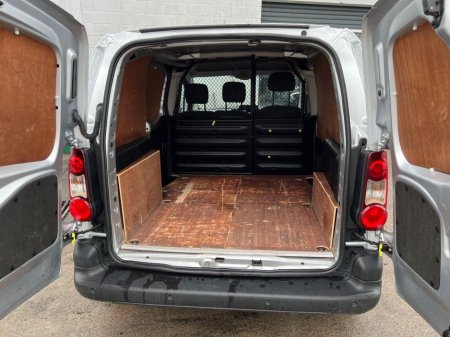 2018 Peugeot Partner TEPEE ACTIVE B-HD €9,950