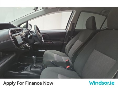 2020 Toyota Aqua 1.5L HYBRID STYLEBACK €13,995